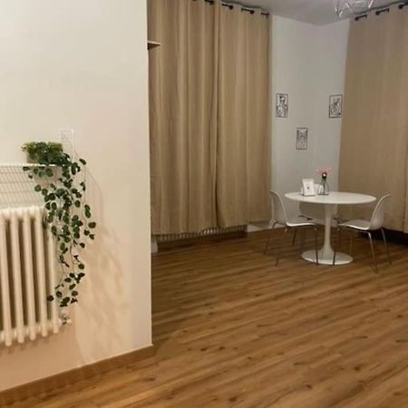 La Casa Di Amalia Apartment Ро Екстериор снимка