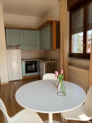 La Casa Di Amalia Apartment Ро Екстериор снимка